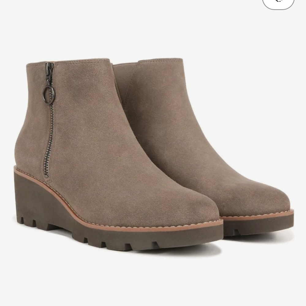 VIONIC hazal ankle suede wedge booties size 7